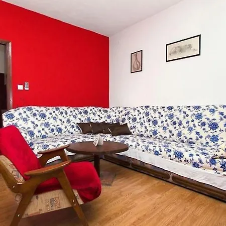 Apartment Bepoto - Family With Terrace Trogir